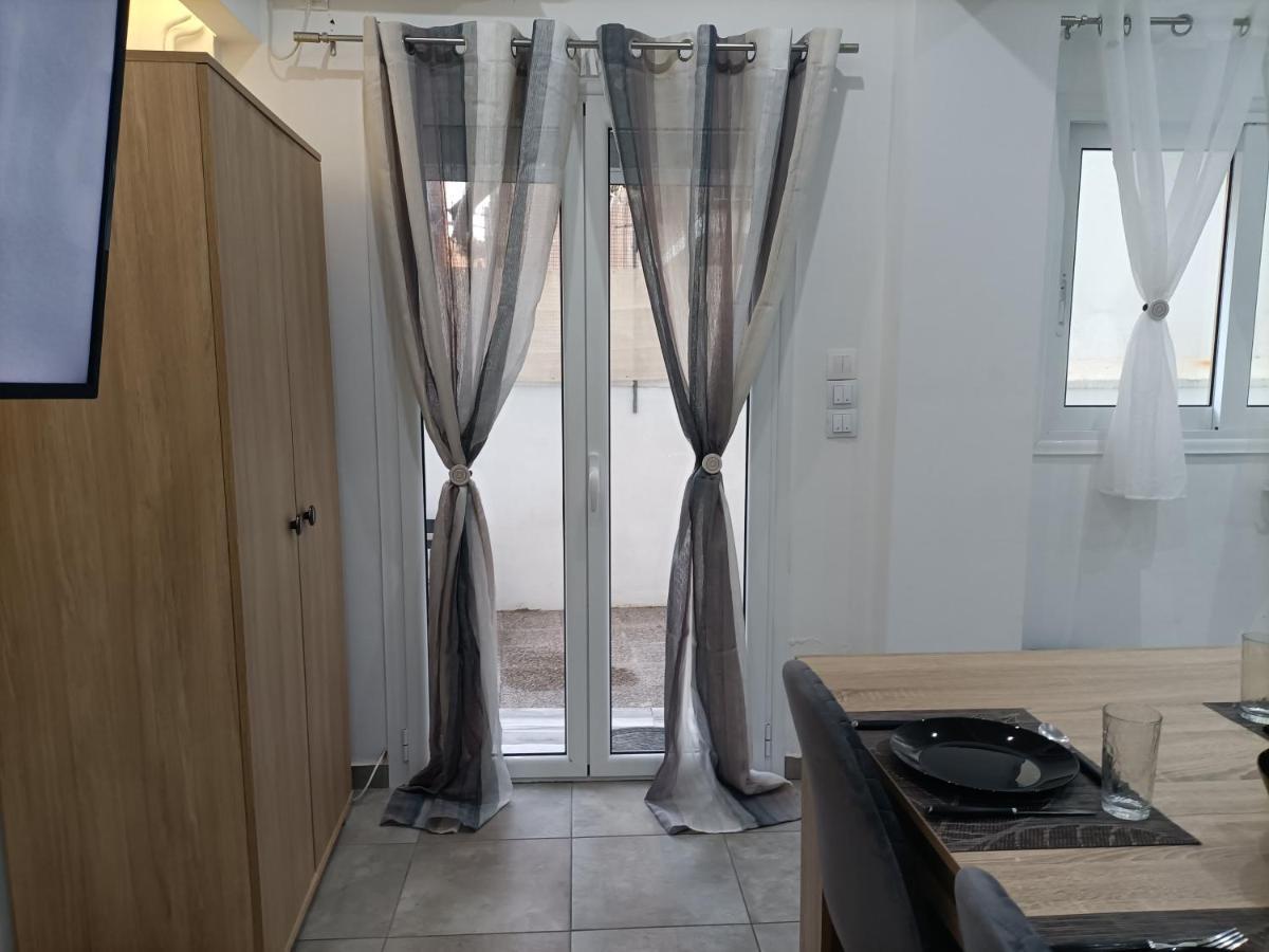 Travelers Tranquil & Chillout Apt Athens Exterior photo